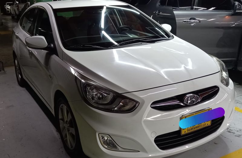 Hyundai Accent • 2012 • 82,000 km 7