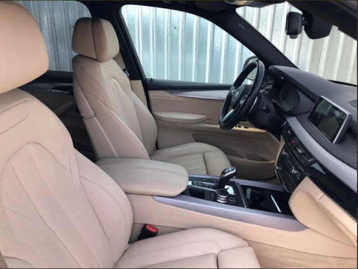 BMW X5 • 2017 • 80,000 km 6
