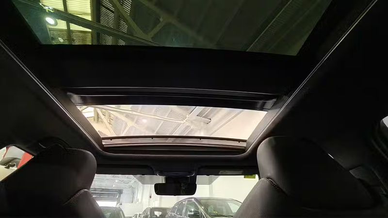 Toyota Corolla Combi • 2020 • 20,378 km 7