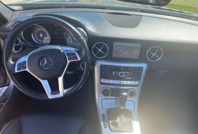 Mercedes-Benz SLK • 2011 • 174,500 km 2