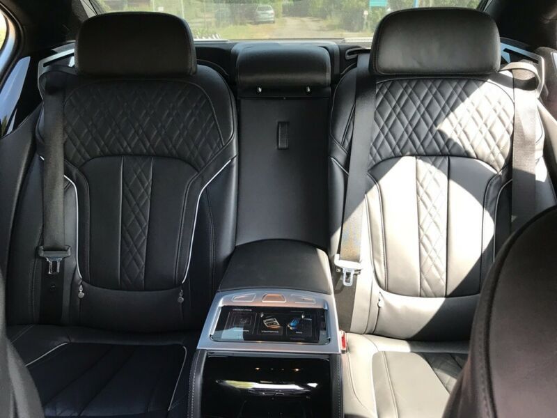 BMW 7 • 2016 • 80,786 km 13