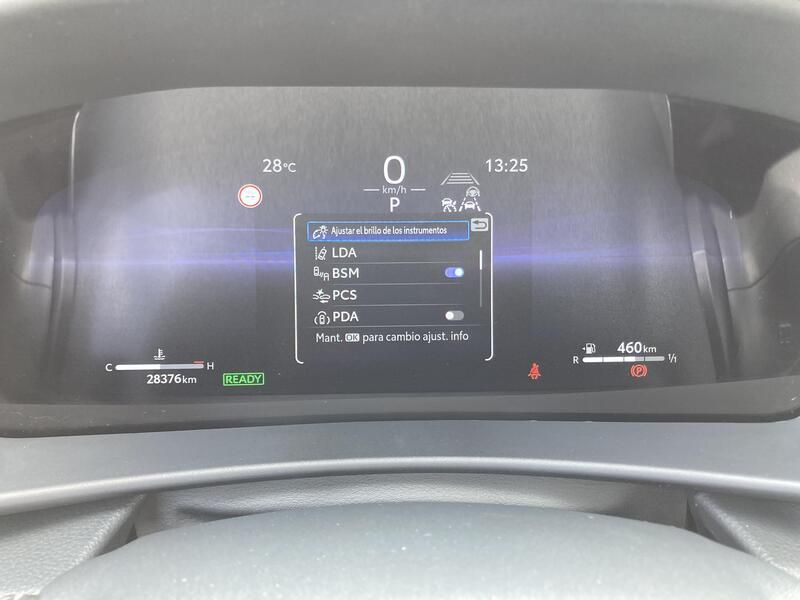 Toyota C-HR • 2024 • 28,374 km 32