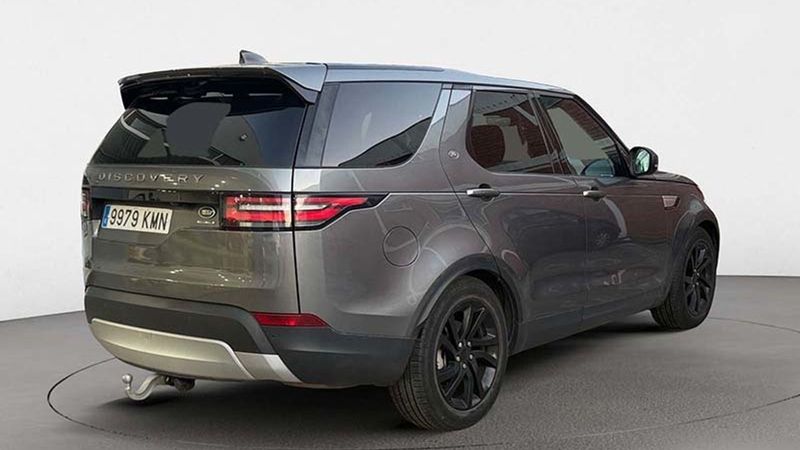 Land Rover Discovery • 2018 • 73,000 km 5