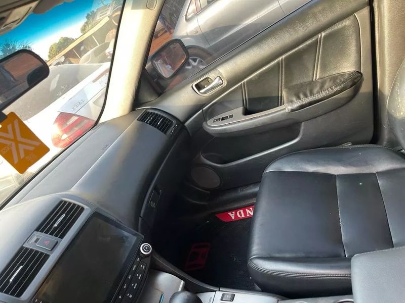 Honda Accord • 2007 • 144,132 km 4