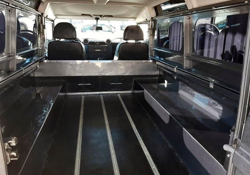 Land Rover Discovery Sport • 2008 • 70,000 km 5