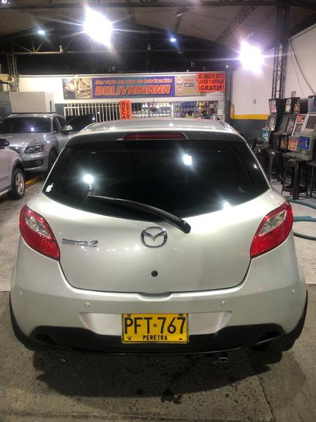 Mazda 2 • 2011 • 136,000 km 2