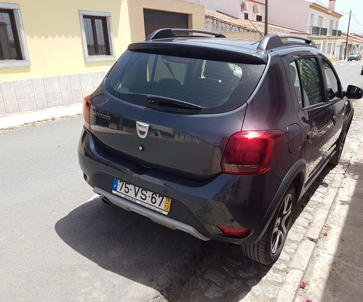 Dacia Sandero • 2018 • 80,000 km 3