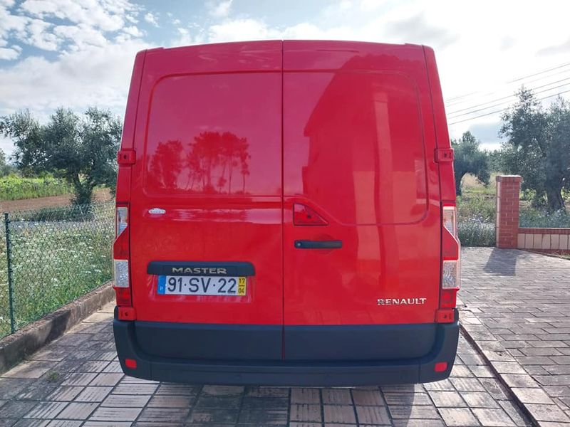 Renault Master • 2017 • 205,000 km 8