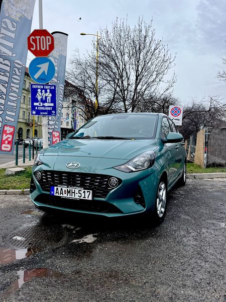 Hyundai i10 • 2023 • 9,600 km 6