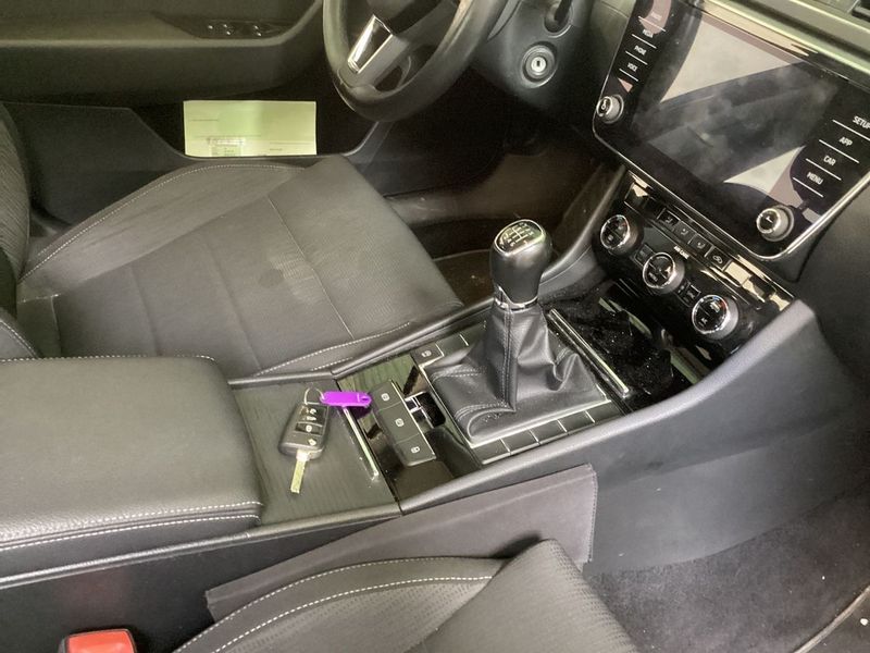 Škoda Superb • 2017 • 158,000 km 10