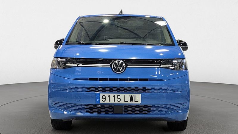 Volkswagen Multivan • 2022 • 48,142 km 13