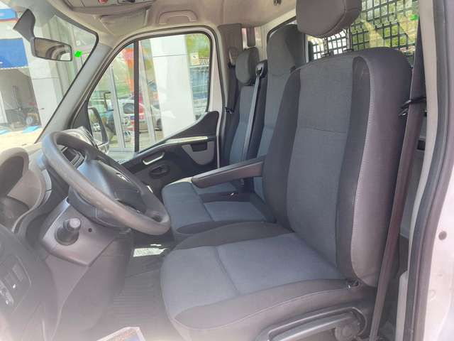 Renault Master • 2015 • 86,000 km 5
