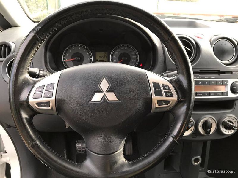 Mitsubishi Colt • 2012 • 90,000 km 5