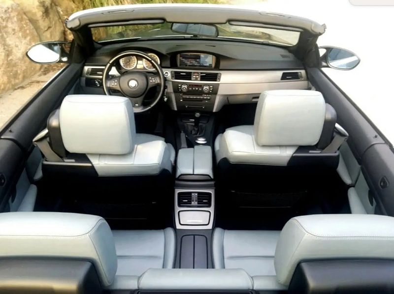 BMW M3 • 2009 • 66,000 km 1