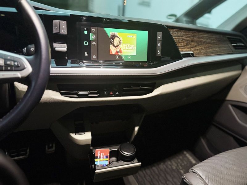 Volkswagen Multivan • 2021 • 49,800 km 8