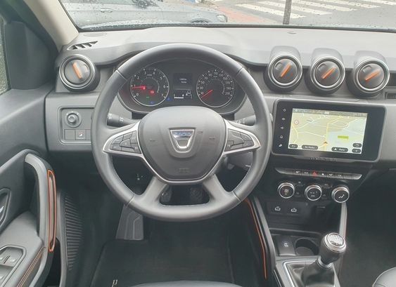 Dacia Duster • 2022 • 12,000 km 4