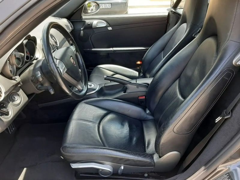 Porsche Cayman • 2017 • 160,000 km 4