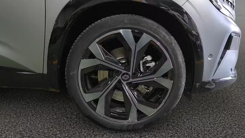 Renault Espace • 2023 • 26,578 km 12