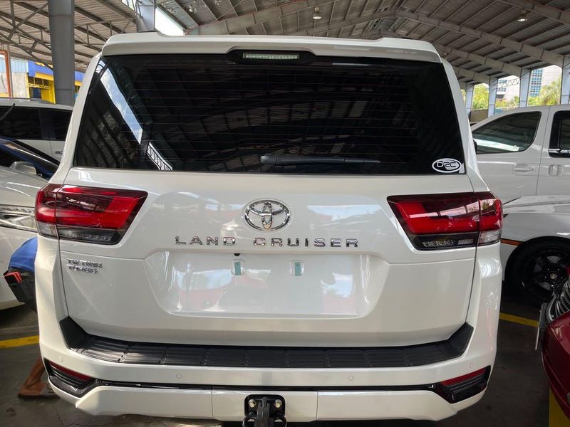 Toyota Land Cruiser • 2020 • 0 km 3