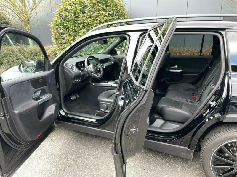 Mercedes-Benz GLB-Class • 2020 • 64,000 km 22