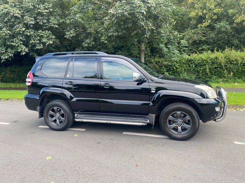 Toyota Land Cruiser • 2005 • 230,000 km 1