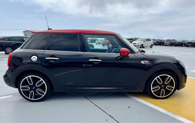 MINI Cooper D Clubman • 2016 • 90,000 km 4