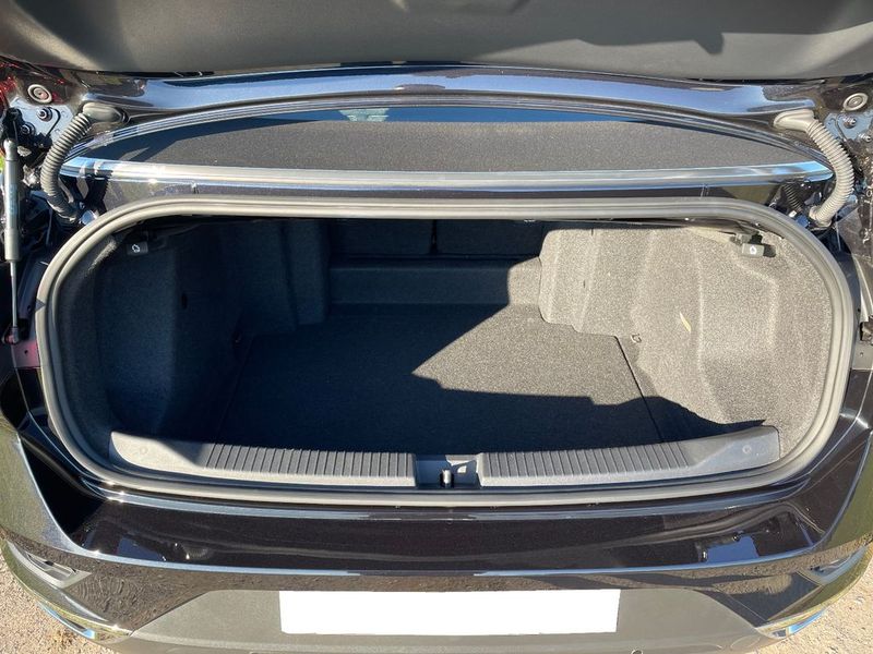 Volkswagen Tiguan • 2021 • 17,900 km 3