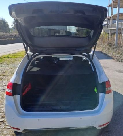 Peugeot 308 SW • 2014 • 175,000 km 3