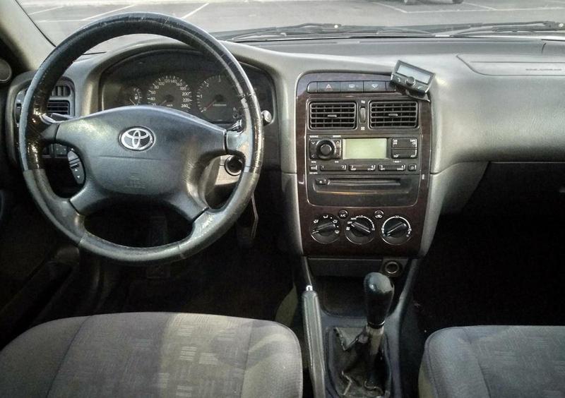 Toyota Avensis • 2001 • 200,000 km 3
