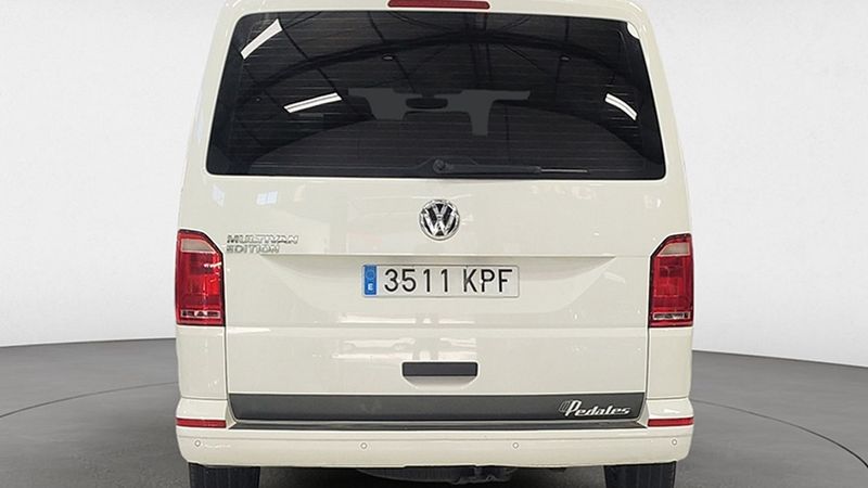 Volkswagen Multivan • 2018 • 59,521 km 4
