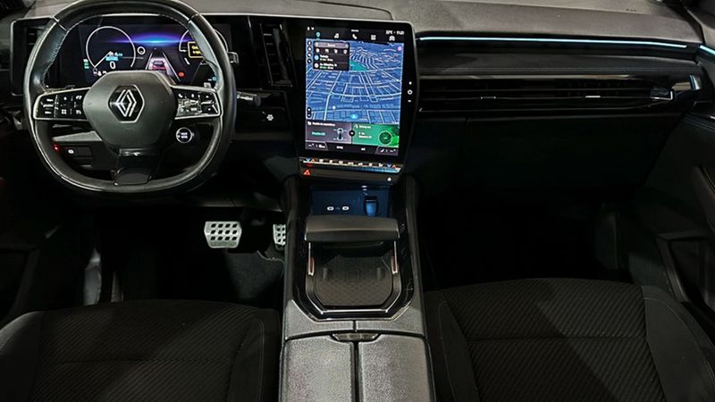 Renault 10 • 2023 • 48,502 km 9