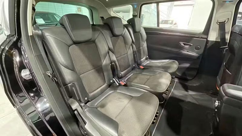 Renault Espace • 2021 • 42,122 km 8