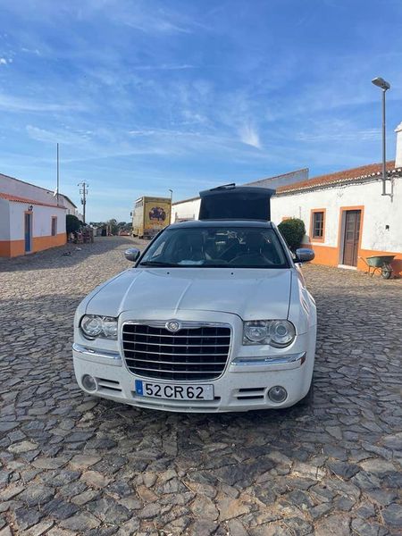 Chrysler 300 C • 2009 • 97,000 km 1