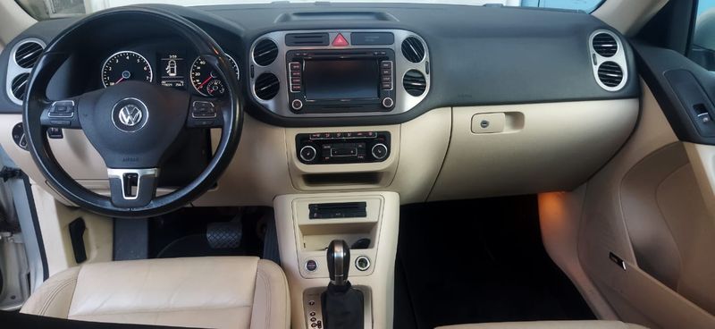 Volkswagen Tiguan • 2011 • 119,000 mi 6