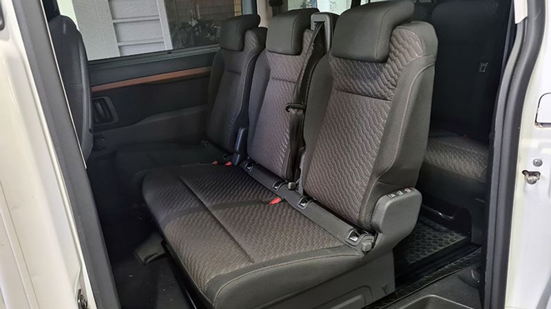 Toyota Prius • 2020 • 46,175 km 6
