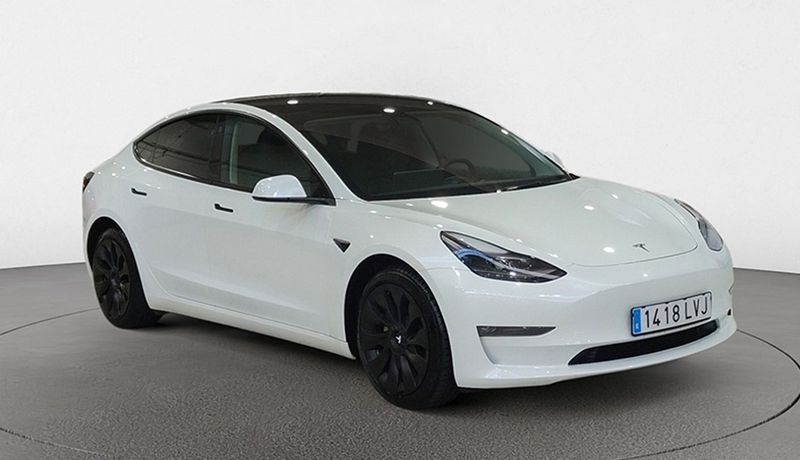 Tesla Model 3 • 2021 • 64,033 km 1
