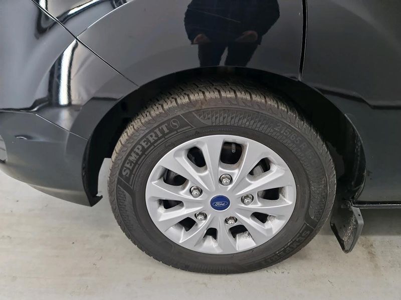 Ford Tourneo Custom • 2022 • 32,600 km 2