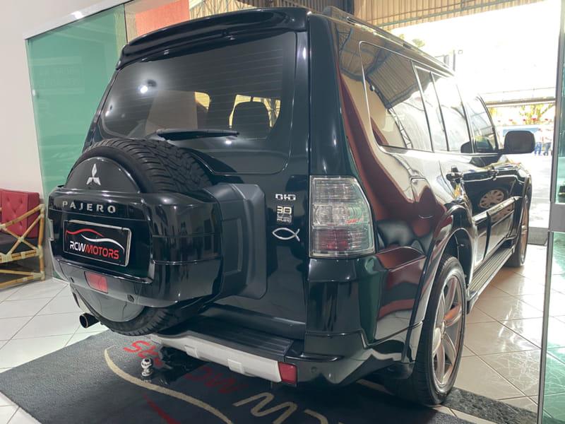 Mitsubishi Pajero • 2013 • 118,393 km 10