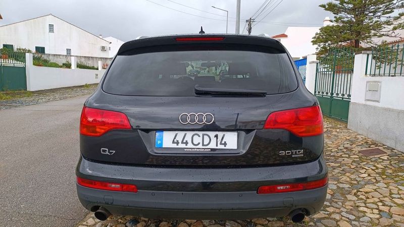 Audi Q7 • 2006 • 256,000 km 3