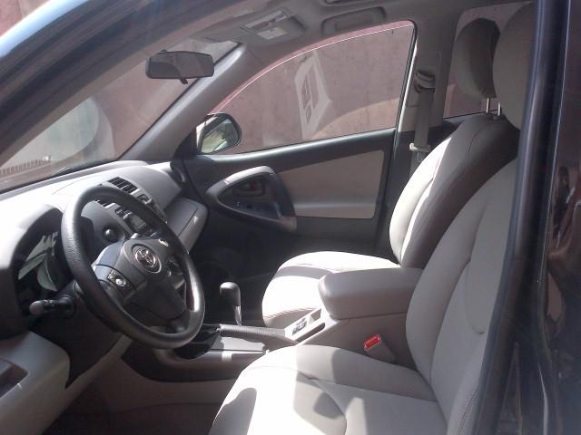 Toyota RAV4 • 2012 • 43,000 km 3