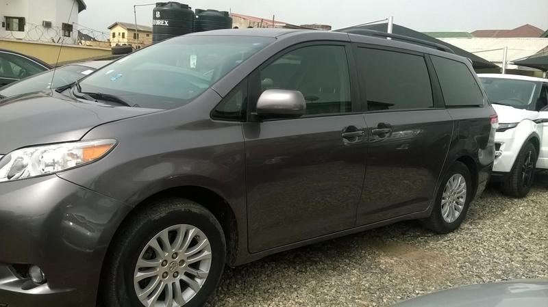 Toyota Sienna • 2014 • 22,000 km 1