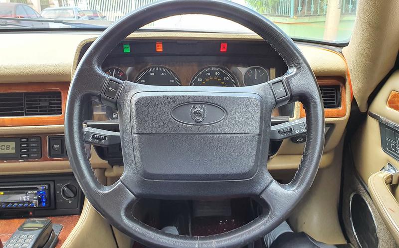 Jaguar XJR • 1993 • 173,084 km 10