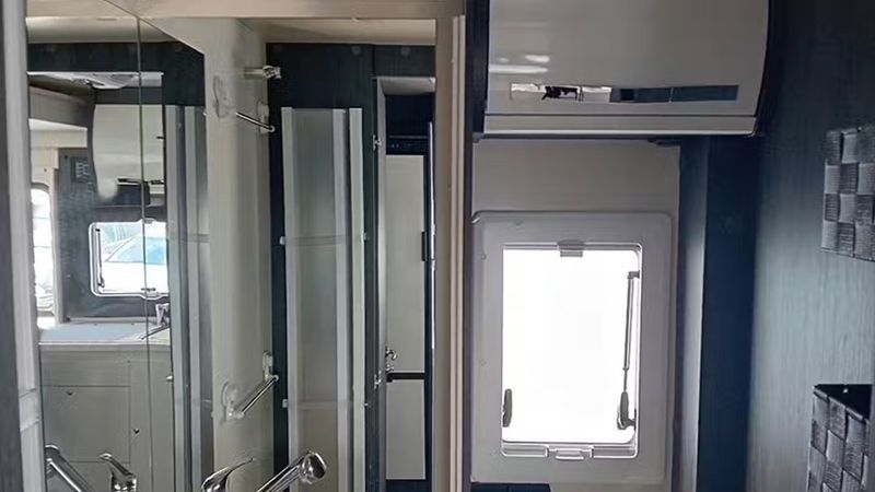 Ford Transit • 2021 • 73,160 km 3