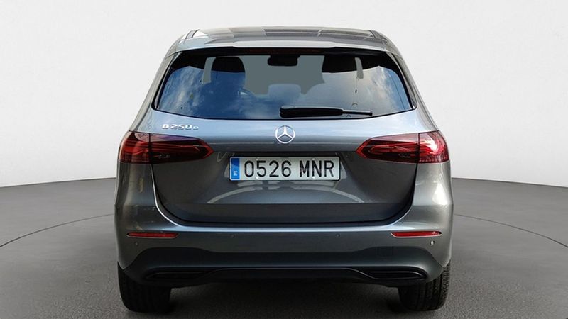 Mercedes-Benz Class B • 2024 • 10,250 km 15