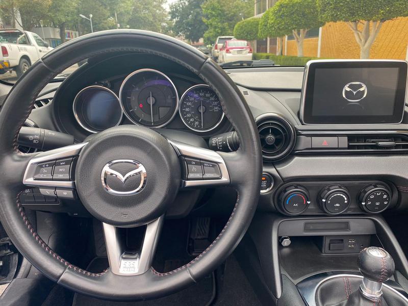 Mazda MX-5 • 2017 • 33,000 km 7