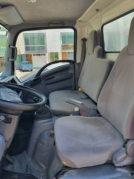 Isuzu D-MAX • 2013 • 440,000 km 4