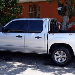Mazda BT • 2010 • 105,000 km 6
