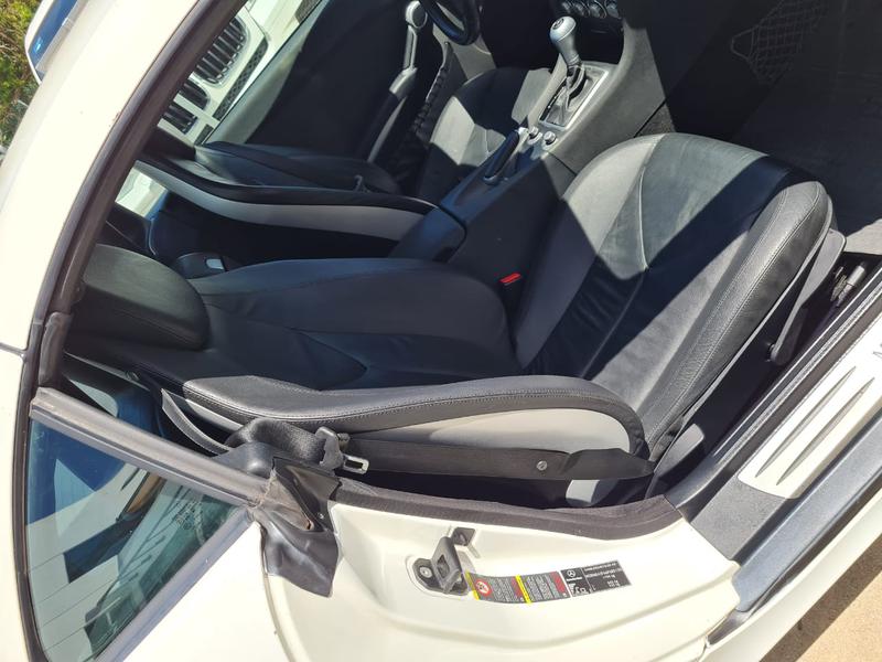 Mercedes-Benz SLK • 2006 • 90,000 km 3