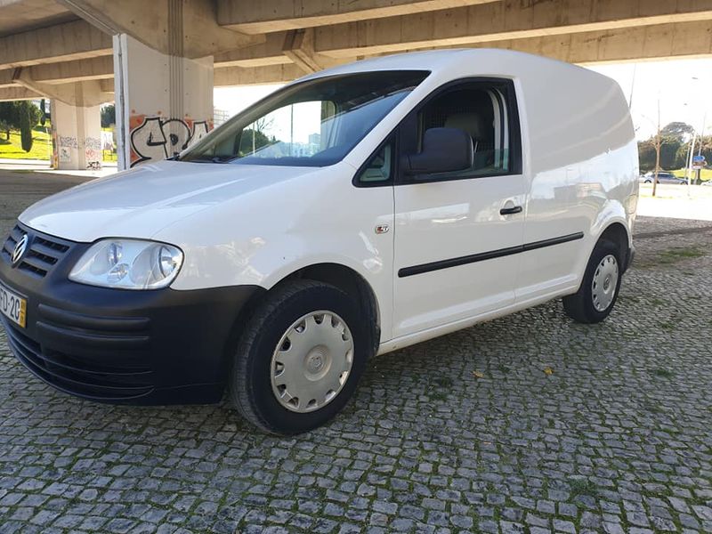 Volkswagen Caddy • 2008 • 40,000 km 2