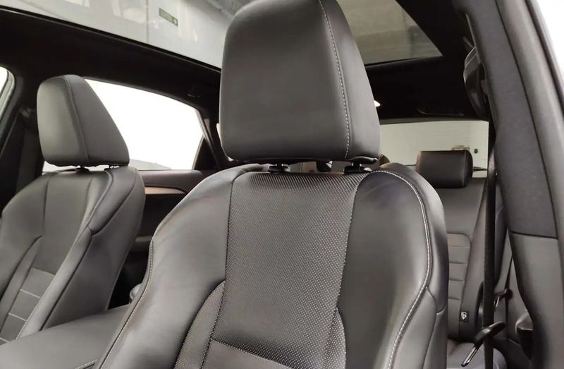 Lexus NX • 2021 • 38,195 km 8